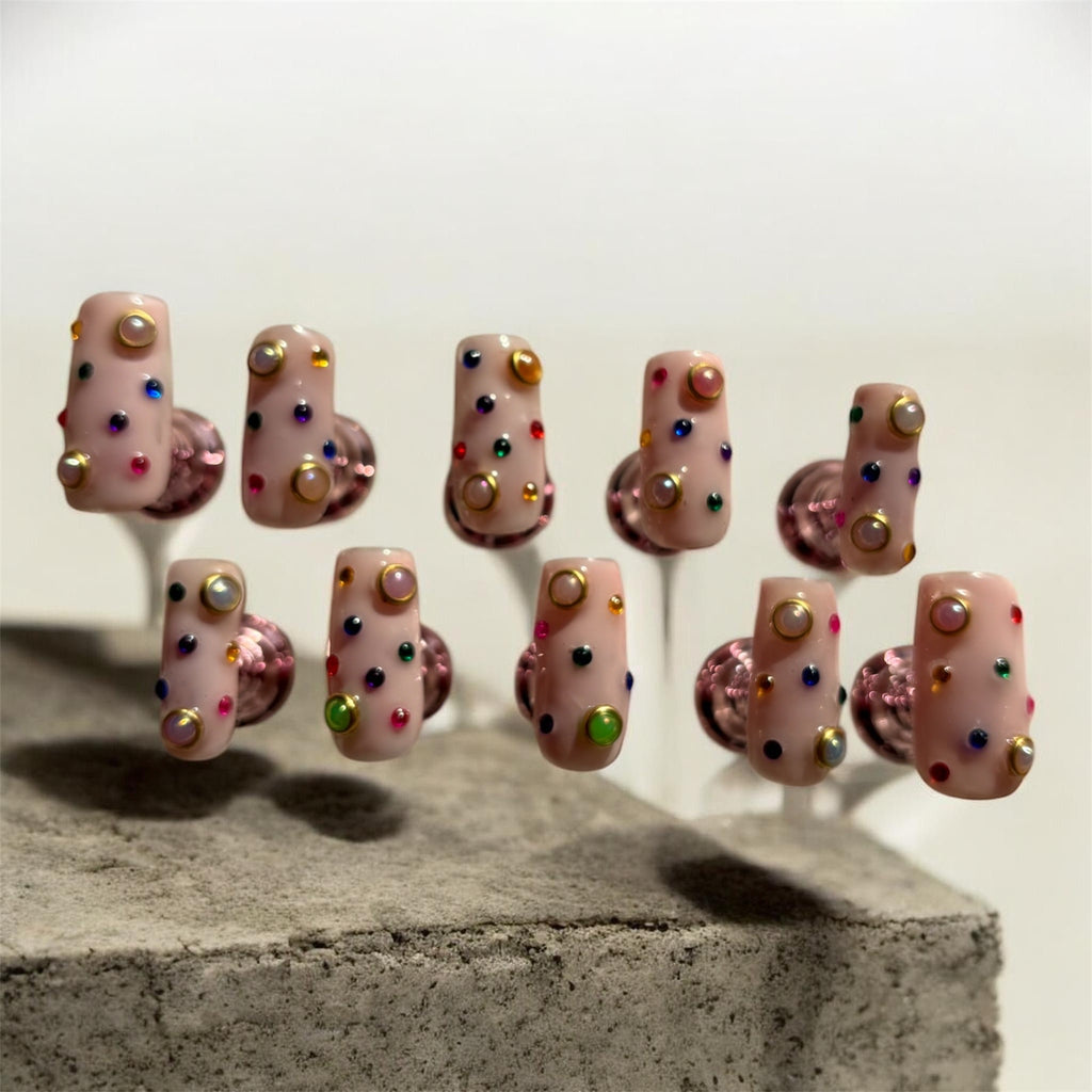 Artistic & High Fashion